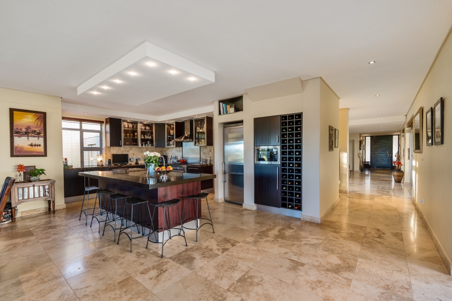 5 Bedroom Property for Sale in Sunset Links Western Cape